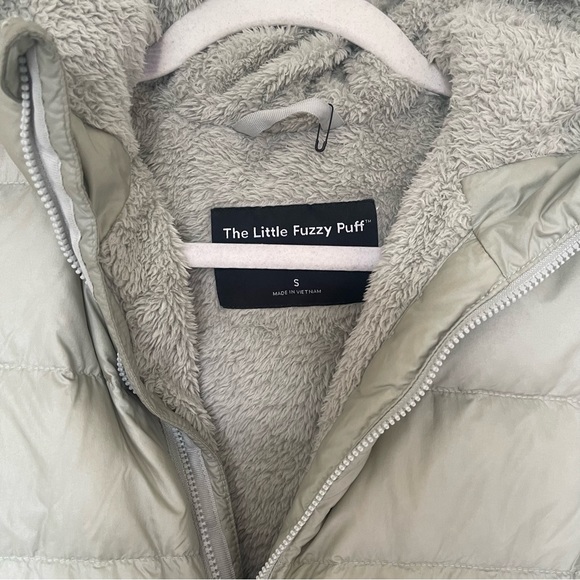 TNA “the little fuzzy puff” - Picture 5 of 6